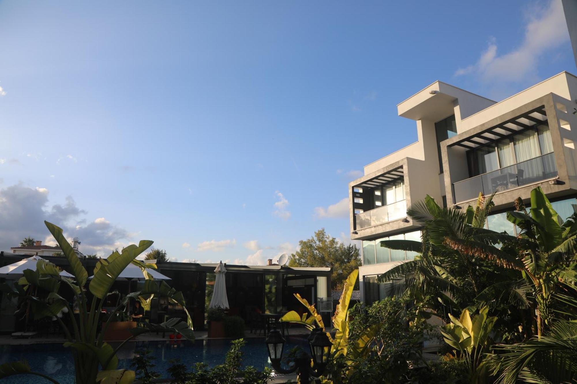 Del Mare Park Hotel Kyrenia  Exterior photo